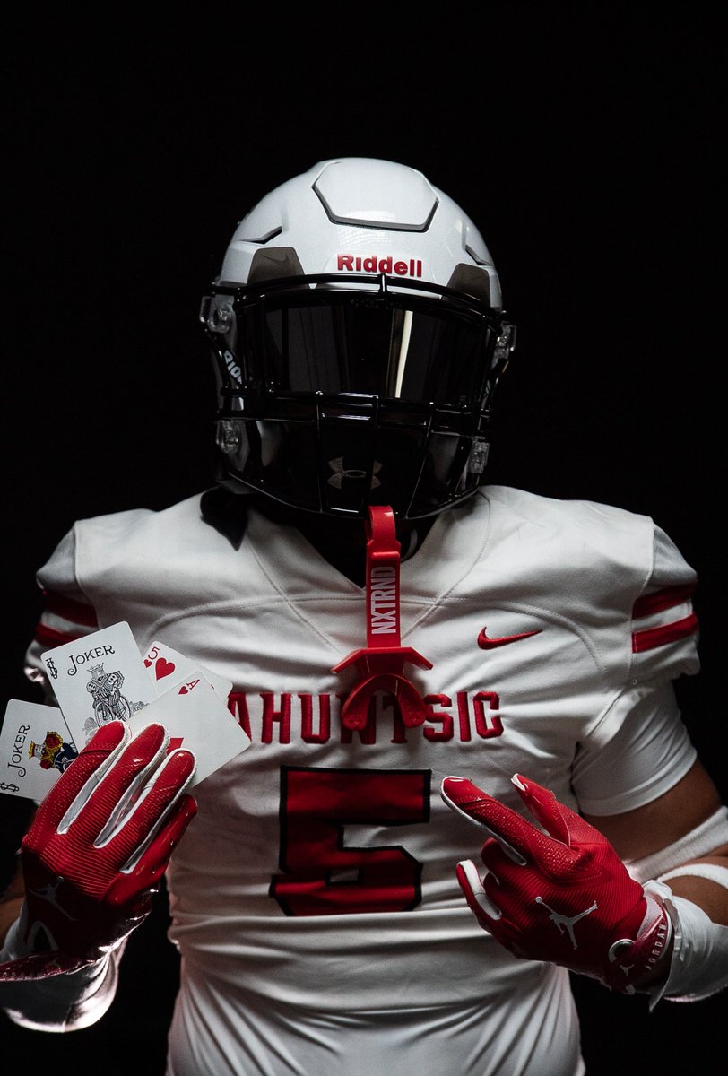 JustinLefebvre0's tweet photo. Year 1 🅰️
All out 
Worked my a** off for this moment 
@CoachHugues @CoachGiguere https://t.co/Fat10E00sS