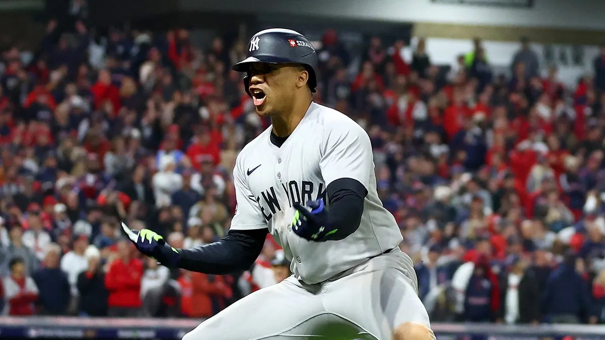 theyanksonly's tweet photo. The sad truth:

This man leaving was the beginning of the end for the Yankees, and his career.

💔 https://t.co/dADg35cf0F