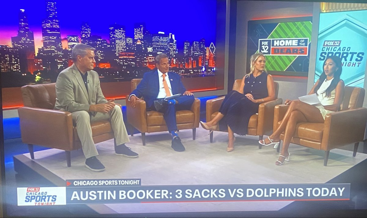 stanocomicart's tweet photo. Just get it over with and put 4 hot woman on this set. That is where we are going anyway.  No actual NFL football people. Might as well listen to my friends do a show. https://t.co/AhVzKbJ0Pn