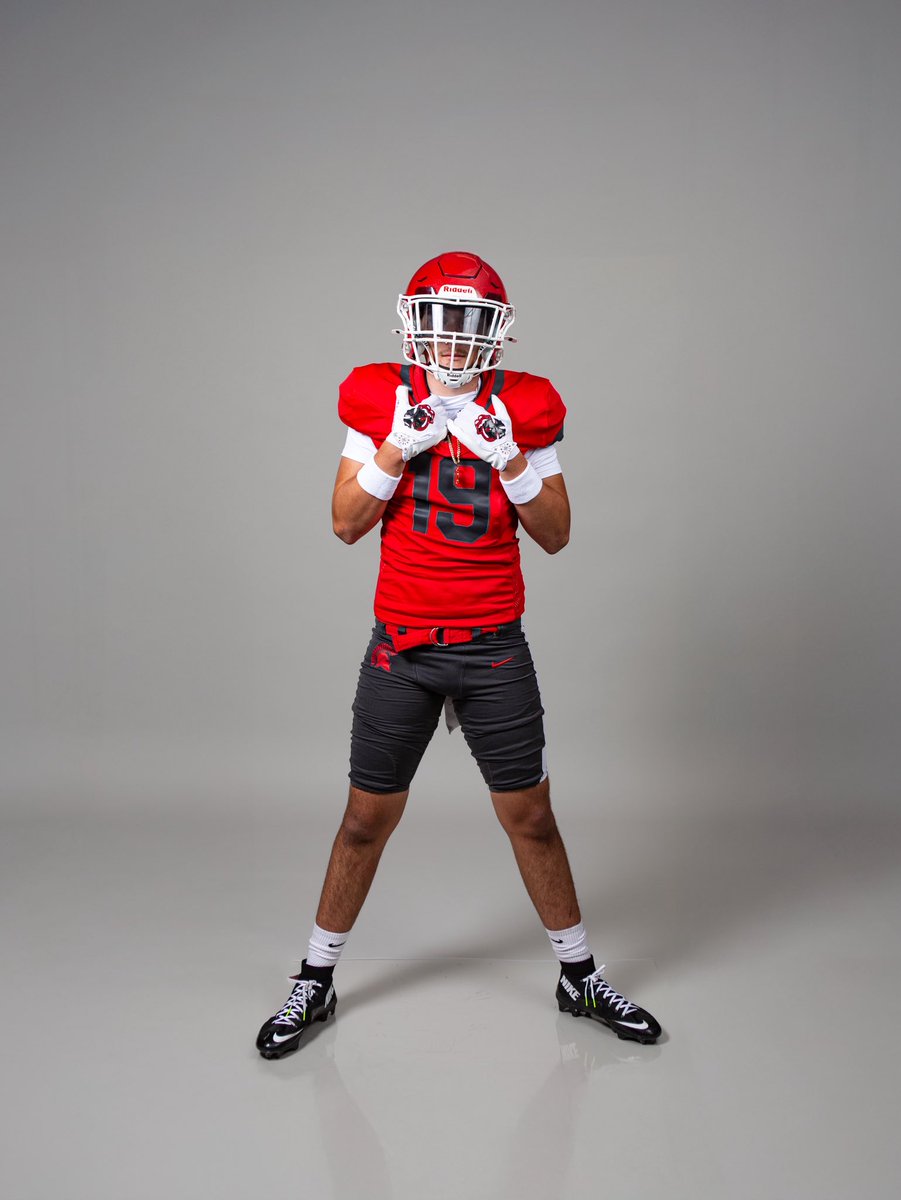 Excited to enter my senior season and ball out #CO2026 #4.0 #6’4 #205lbs #19 #TE #WR <a href="/CoachShay52/">Shay Fields Sr</a> <a href="/YUNG_GURU_/">MR. Competitive Equity Himself GuruDZ</a>