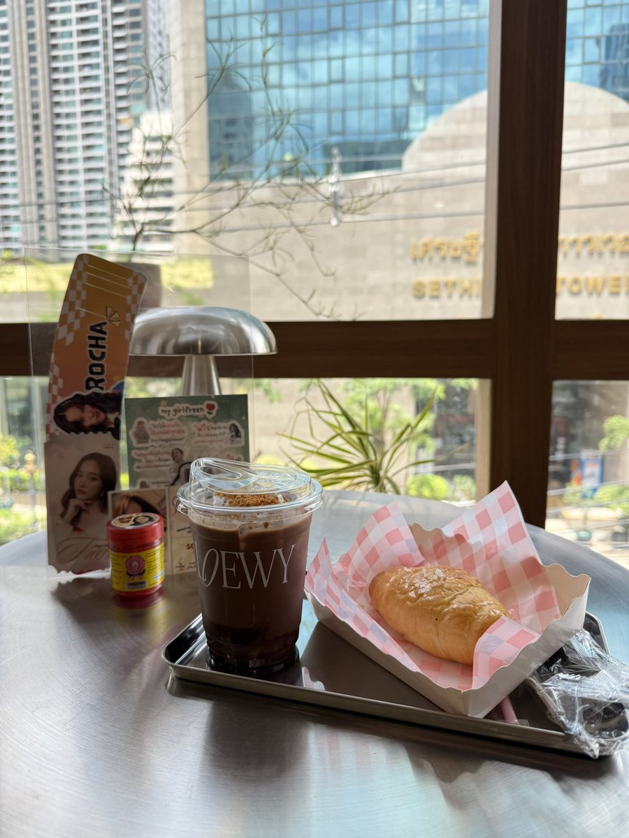 ขอบคุณร้าน <a href="/loewybkk/">Loewy.BKK | รับจัดคาเฟ่วันเกิด</a> 
ที่คอยอำนายความสะดวก ทั้งในเรื่องการจัดสถานที่ การประสานงานต่างๆ อาหาร เครื่องดื่ม น่ารักมากๆ เป็นคาเฟ่ที่เข้าใจแฟนคลับและทีมผู้จัดมากๆ ขออะไร ได้หมด ยิ้มแย้มแจ่มใส เป็นกันเองสุดๆ🙏

#whispersFREENmeaning
#srchafreen #GIRLFREEN
#ทีมหาทำ
#Ha_ThumTeamFB
(7)