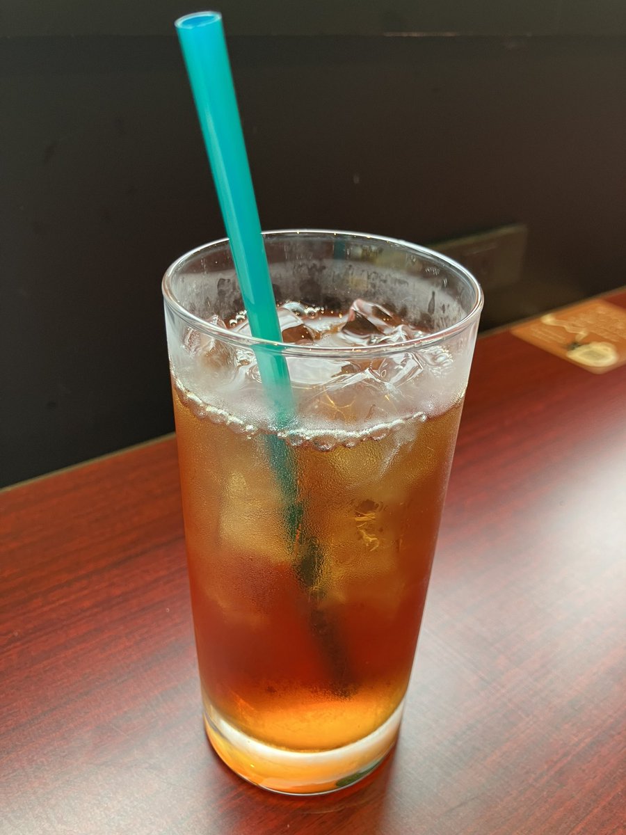 oka_developer's tweet image. カフェきてらぁああ！！
今日は久しぶりにAWSに触れてます！