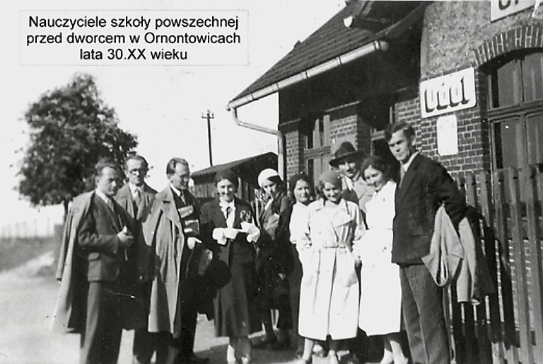 micha_szczyrba's tweet photo. Na banie w Ornontowicach 
📸/1930-1939/
#GórnyŚląsk #śląskie #Mikołów #Orzesze #Wyry #Mokre #Woszczyce #Łaziska #Ornontowice #PowiatMikołowski https://t.co/sBiPlI6BC0
