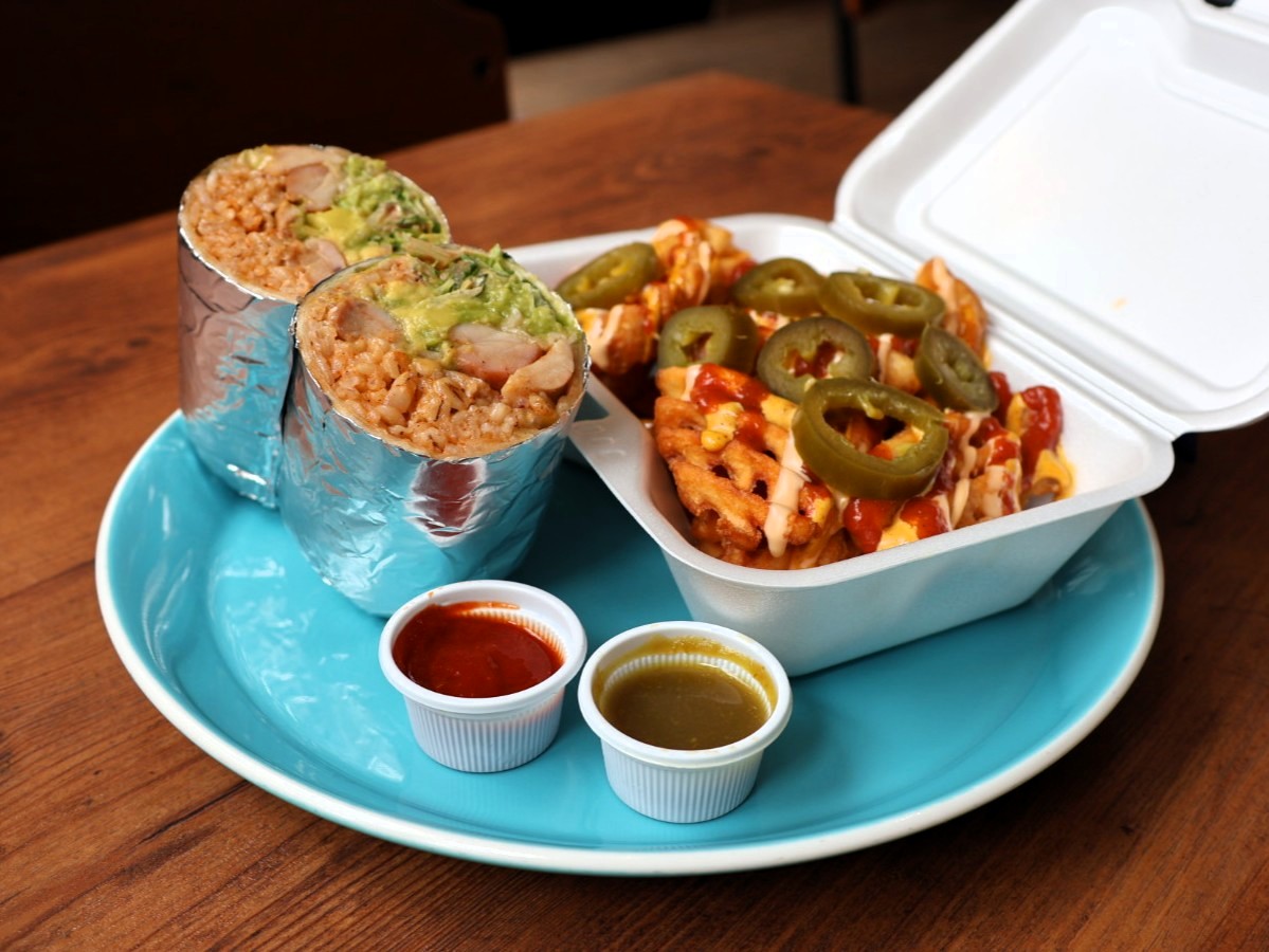 ubereats_d's tweet photo. 【取材記事】
吉祥寺のヘルシーメキシカン『with PADDY』が語る #ウーバーイーツ 加盟のリアル。

導入前の不安や準備の工夫、売上・認知拡大の効果まで詳しく取材しました！

#飲食店経営 #UberEats #デリバリー #店舗運営

👉記事はこちら
https://t.co/NFR3bGFOYn https://t.co/4zw0Go3Hfr