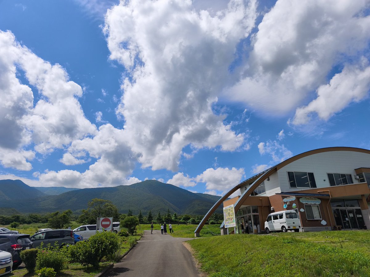 sokonokete's tweet photo. 天気はイマイチだけど毎日温泉入ってるからしあわせ https://t.co/eDw8TPk1BO