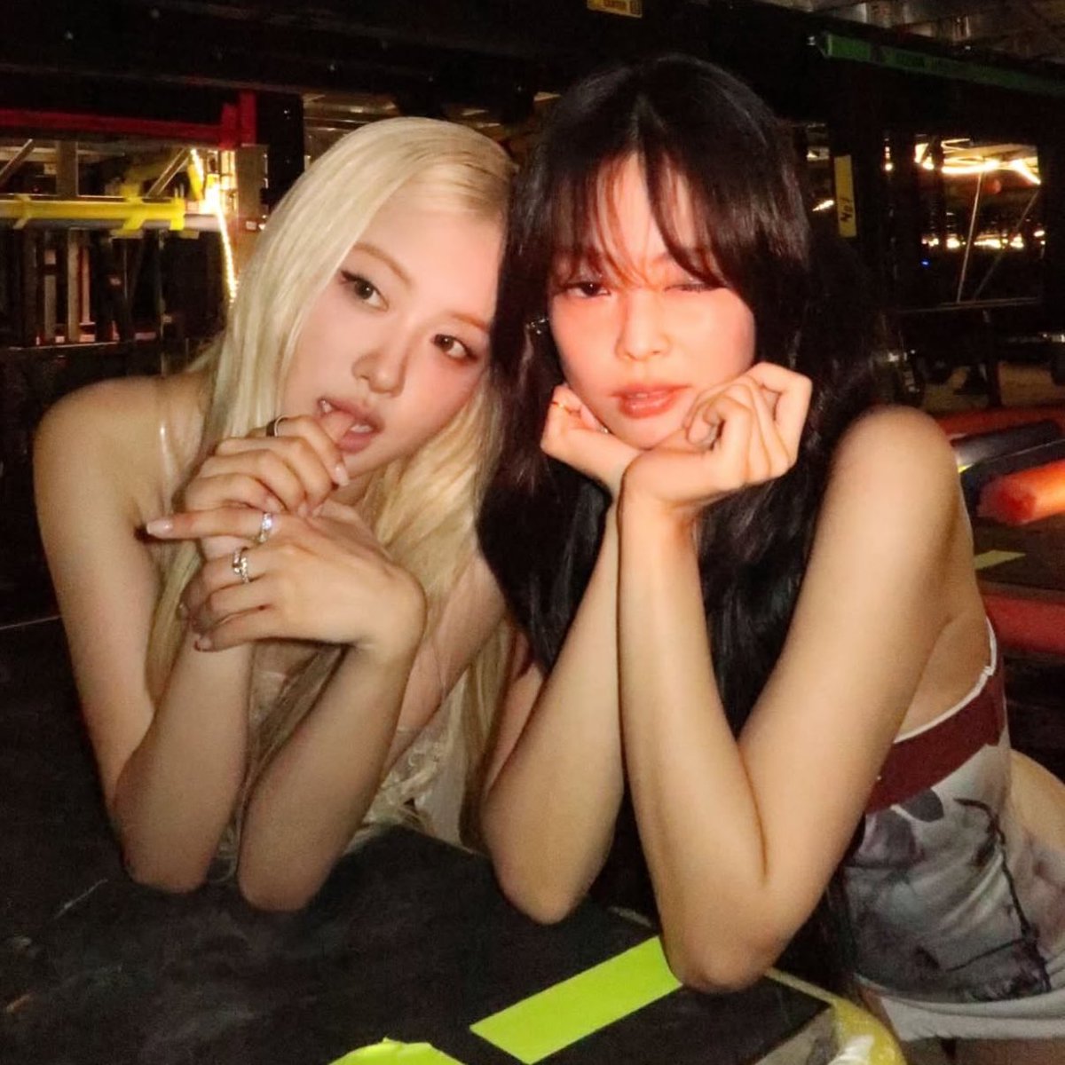 dieuaIity's tweet image. My from cradle to grave @SwanbibIe