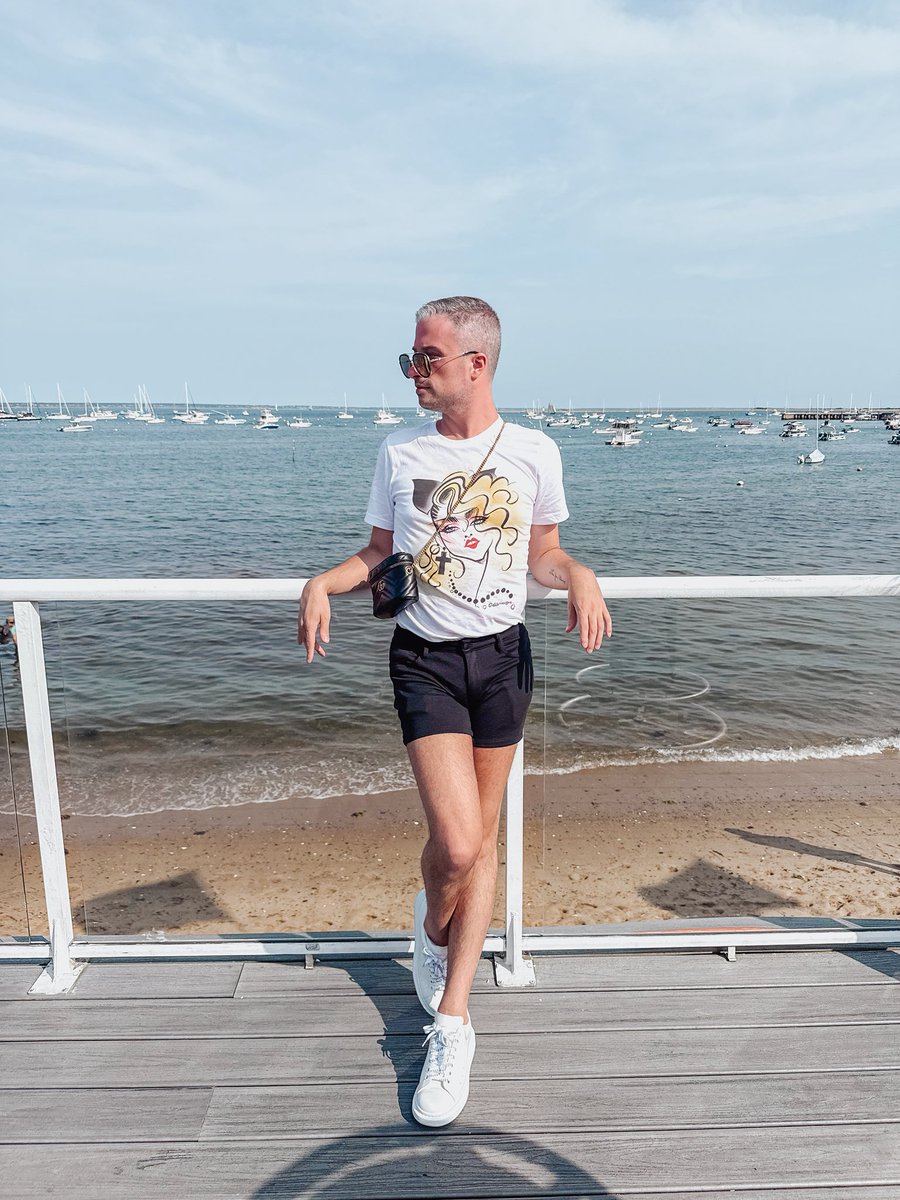 TomRenna's tweet photo. I love Ptown so much 🥹🏳️‍🌈 https://t.co/OSctevshZq