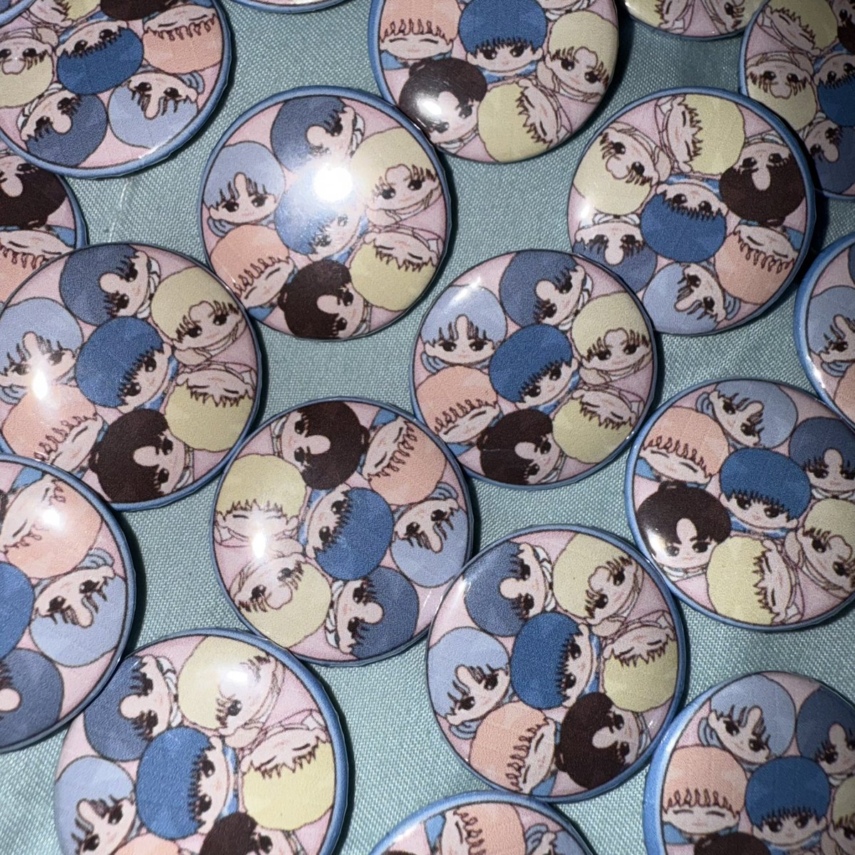 423jjed's tweet photo. hello! i'll be giving away mark and 7dream pins on dday 😁 see u Ⓜ️ https://t.co/pCt9yVOIFc