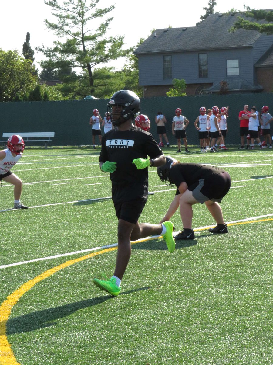 Teddy Moore III tweet media