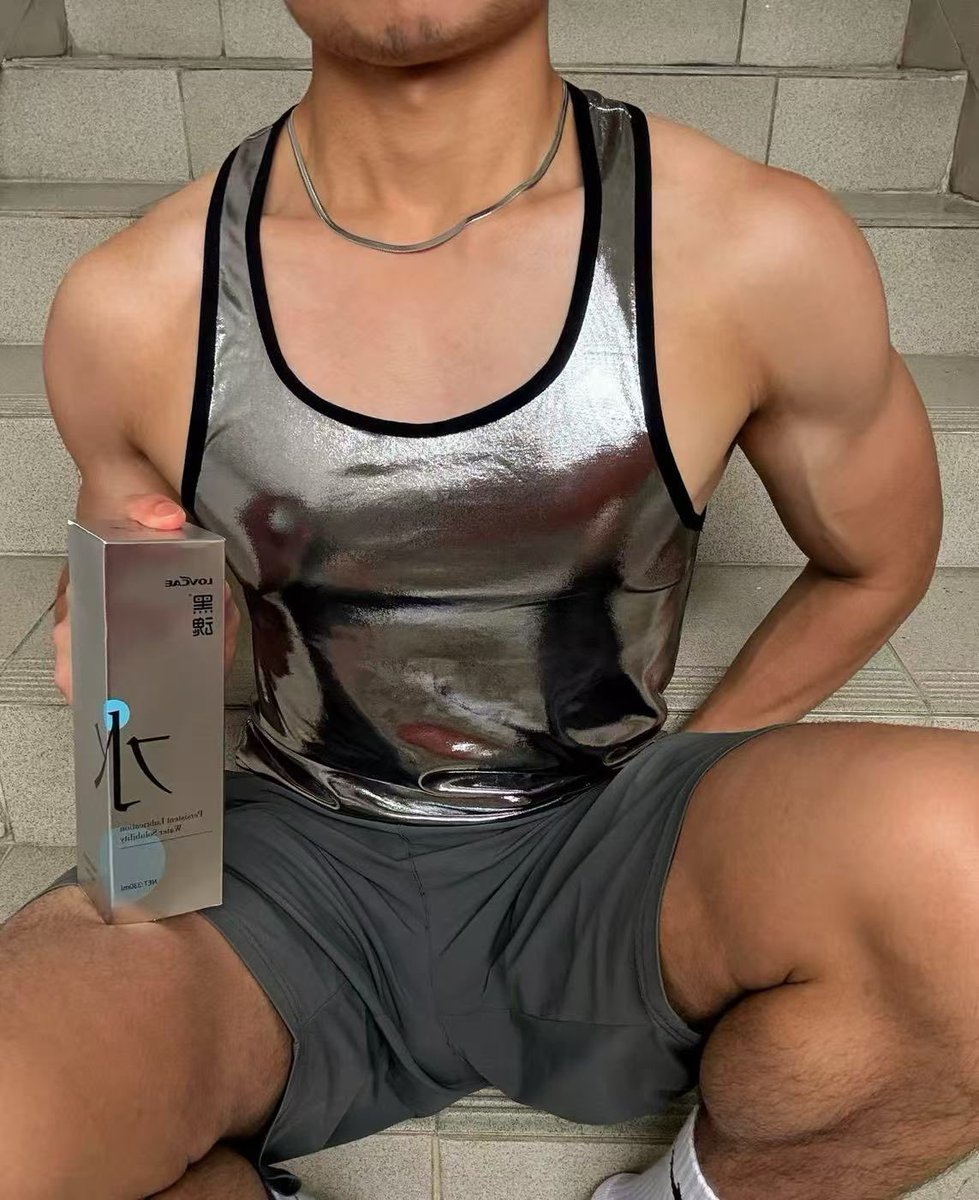 用过黑魂产品的评论区里晒一晒
选姿势最骚的一位送黑魂夏日惊喜礼包
记得转发➕关注哦！