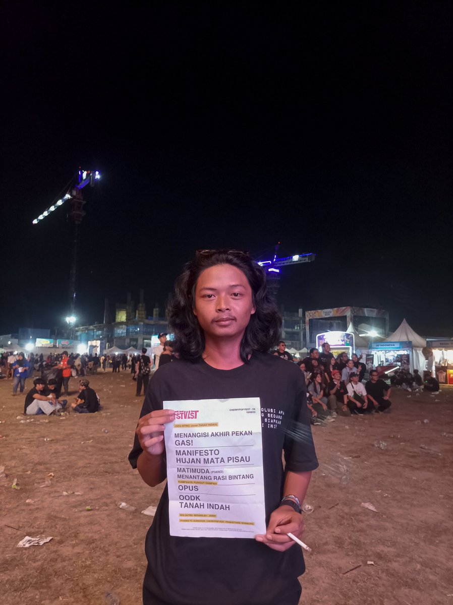 dwpnjl's tweet photo. leholeh @cherrypopfest 2025 sekaligus ngewaneni tantangan @FSTVLST yang lalu. Turah wani no nek mung OODK date
#oodkdate #fstvlst #cherrypop2025 https://t.co/v9Wt1mBnrE