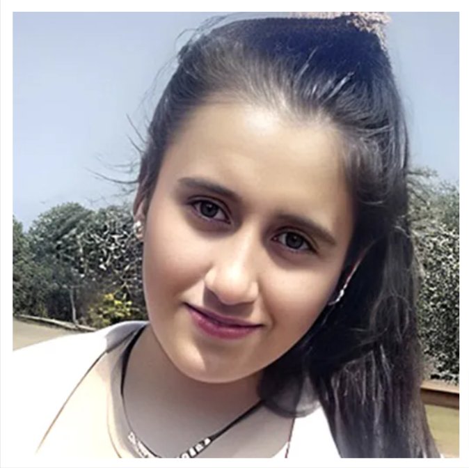 desaparecidaorg's tweet photo. Este señor es Pablo Correas de Melo, su hija Candela  tenía 18 años cuando desapareció, el 3/2/2018 en San Vicente, Misiones, y él no deja de buscarla. 
Candela pudo haber sido víctima de trata de personas o asesinada. Su papá quiere saber la verdad😢

#Misiones #Argentina https://t.co/1XkeJ3Afm6