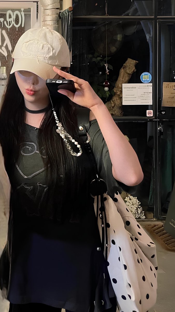 kang210's tweet photo. 250810 러블리즈 케이~🖤🌸 https://t.co/6t9vAP6isd