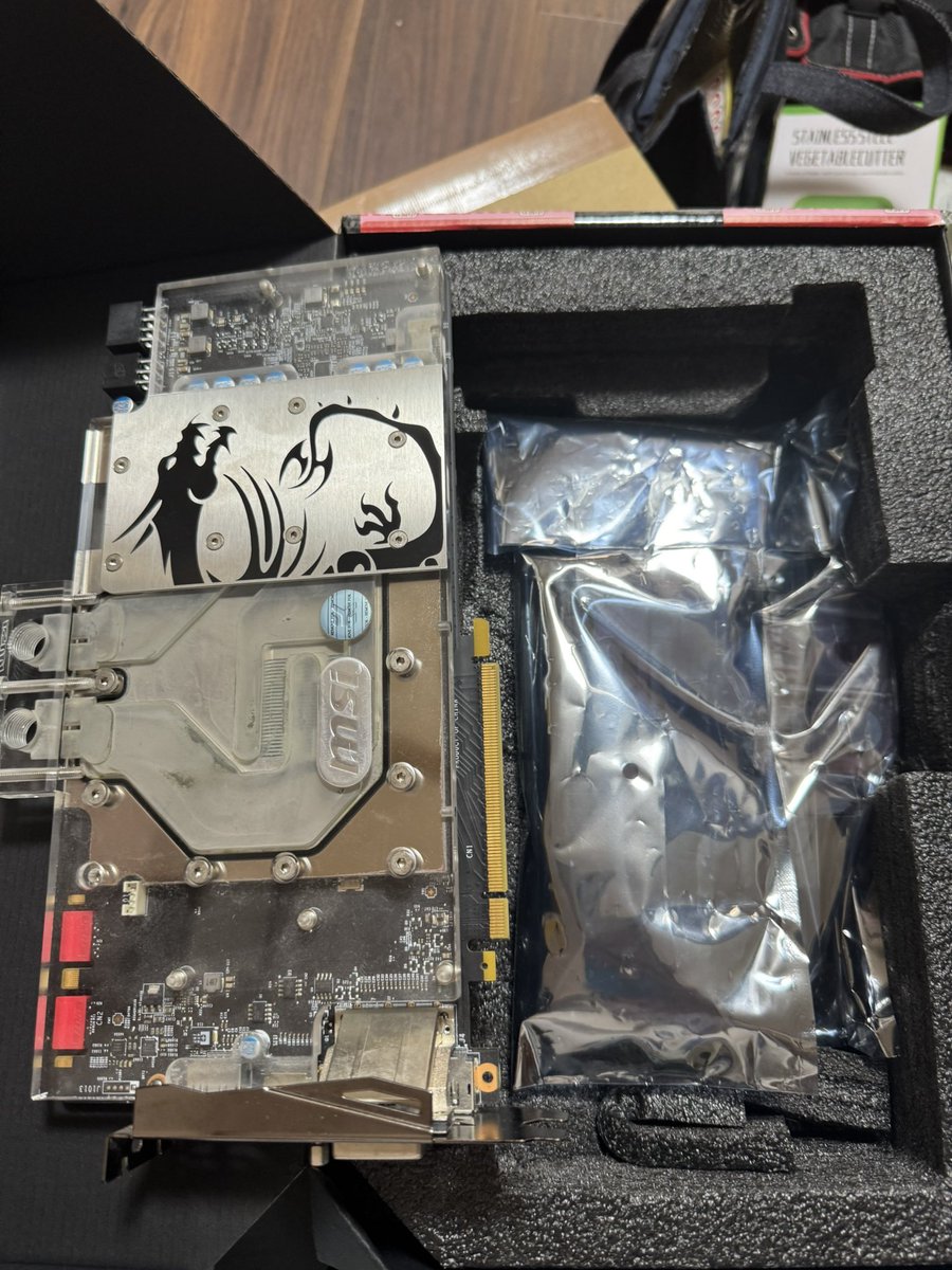 委託修理のグラボが到着しました！ RTX A2000、RTX 3080Ti、GTX 1080の