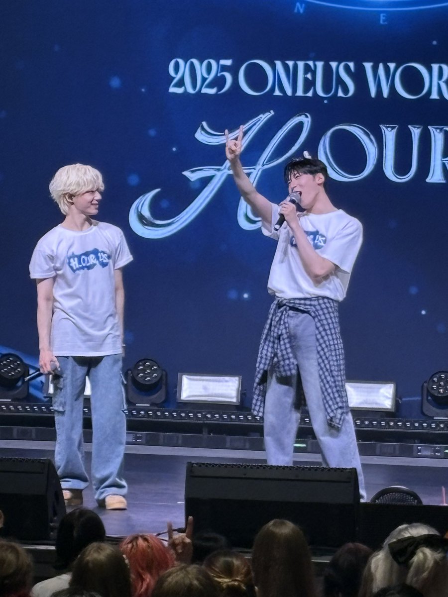 lgbtseoho's tweet photo. 2022 vs 2025 π
#KEONHEE
#ONEUS #H_OUR_US
#2025ONEUSWORLDTOUR
#ONEUSinCLEVELAND https://t.co/uqnmBbFzUW