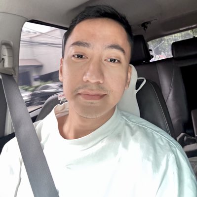 saggkids's tweet photo. #NewProfilePic https://t.co/UzHM9fRquV