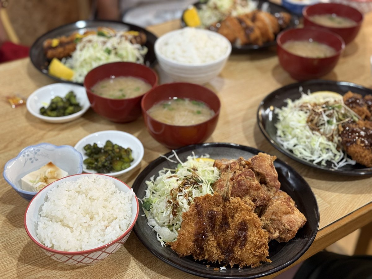 とんかつ三田(南加瀬)
これでランチ1,000円しないだなんて！！！

神様かと思う！！！！！！！！！