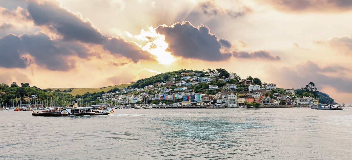 DartmouthRR's tweet photo. Wow, just incredible. ๐โต๐
We are blown away by this photo captured by John Gilham, we have no words! ๐ซถ๐ป
Make sure to take a trip on Kingswear Castle this summer season. It's just magical!
๐https://t.co/9SjyjTZX9g
#DevonDaysOut #paddlesteamer https://t.co/D1bVnPdCO1