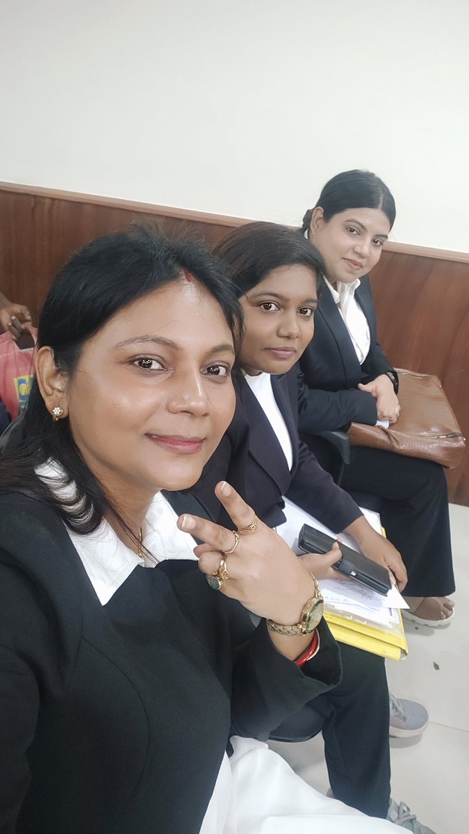 AdvGantayat's tweet photo. #Be_Authentic🖤🤍 
#Monalisha 🫶🏻 https://t.co/78ya5drkJV
