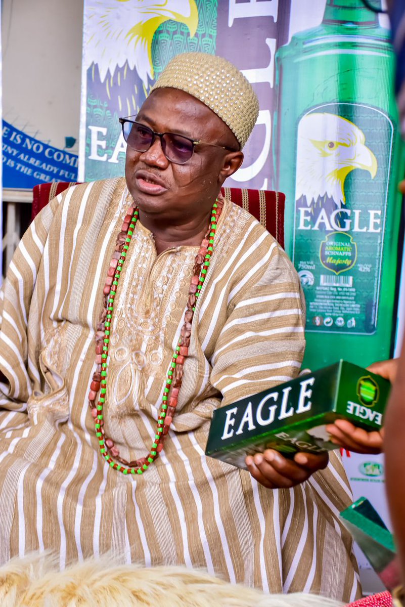 Eagle Schnapps tweet media