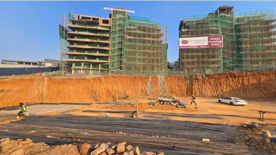 CenturyRwanda's tweet photo. Construction Update 🚧🏗️
 Progress is well underway on Block C — the hotel building at Royal Golf View Apartment Hotel! Stay tuned for more updates as we bring this vision to life.

📞 For more info: +250 732 000 212

#RoyalGolfView #KigaliRealEstate #HotelDevelopment https://t.co/6Kj8i2WLp0