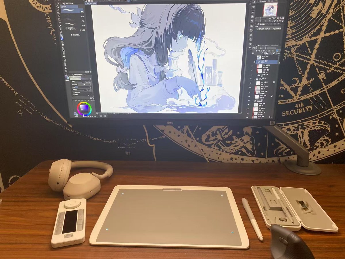 shioc621's tweet photo. xencelabsからペンタブレットいただきました
ドライバーの互換性とても高くて、今まで使っていた他のブランドの板タブだと、液タブとのドライバー衝突がひどくて、 xencelabsはまったく問題なし!
Bluetoothも快適で、カフェでのお仕事もサッと取り出せてます✍
#Xencelabs #CreateWithXencelabs #PR https://t.co/mBdoJNb3cJ