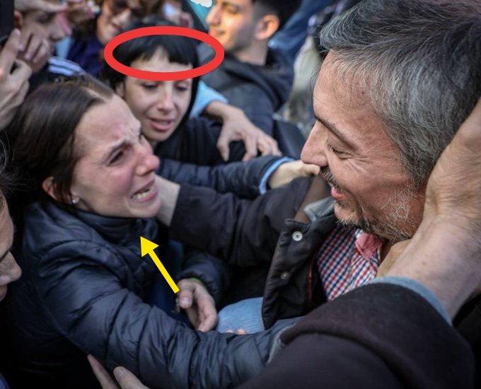 ManuelaLaPalma's tweet image. Que le pasaba?? 

#ridicula #alertaflequillo #kukas