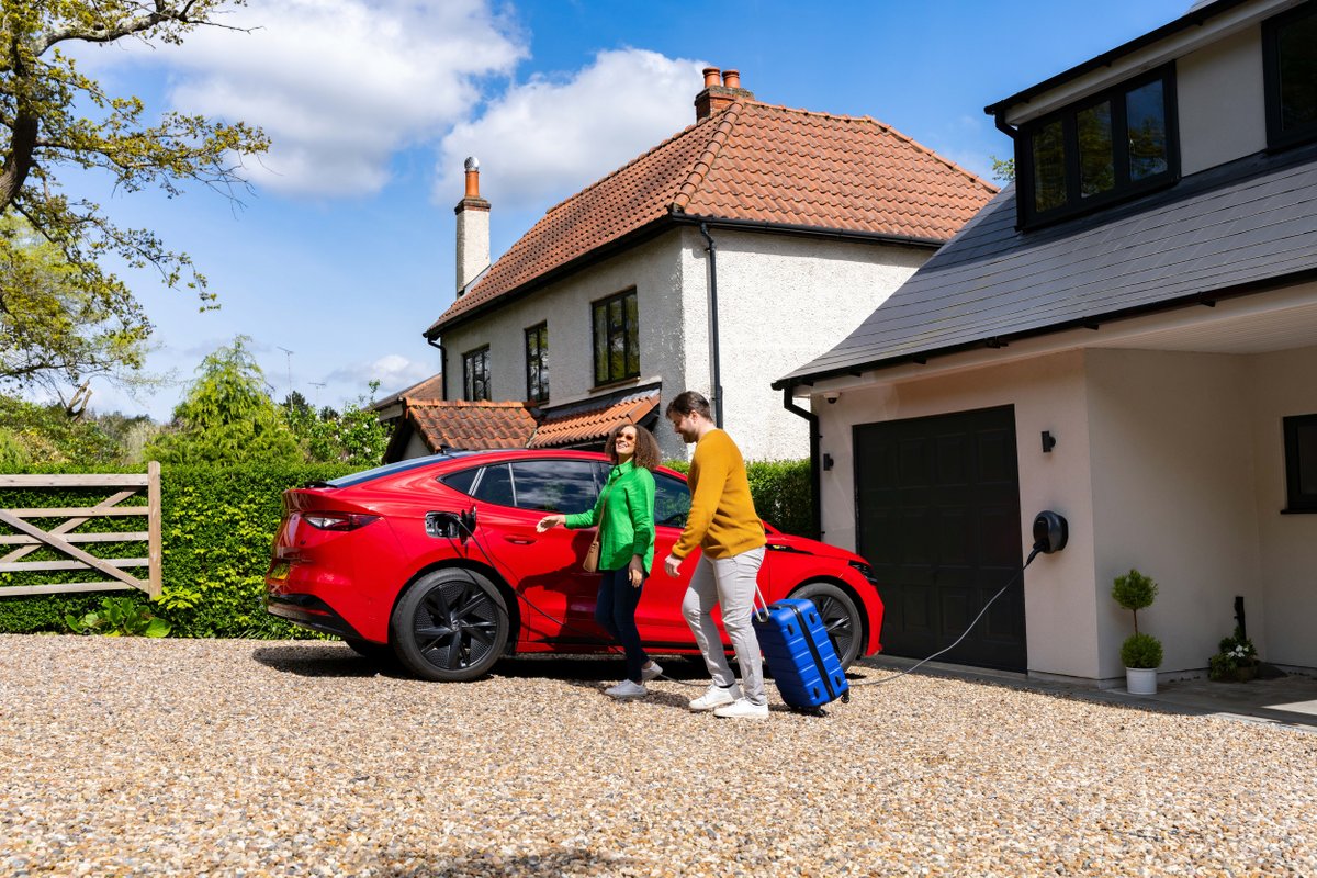 EVs offer an easy &amp; green way to visit Europe, and all it takes is a little prep ☀️🚗

You won’t need special equipment or have problems charging but you'll need to bring some documents with you.

Here's all you need to know about driving an EV in the EU: pod-point.com/guides/a-guide…