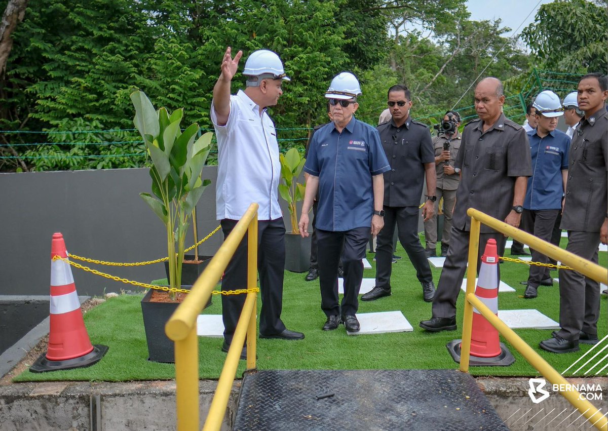 bernamadotcom's tweet image. Johor perkenal loji bekalan air pulih guna skala besar pertama bagi pusat data 

bernama.com/bm/am/news.php… 

#BernamaNews 
#PusatData