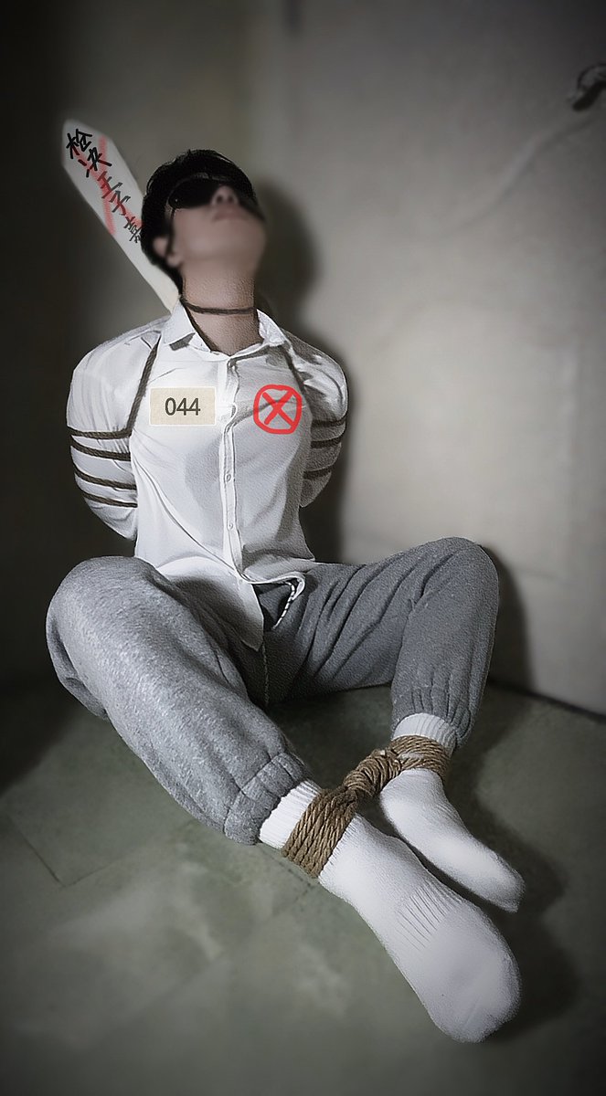 “044，王子嘉
枪决！立即执行！”
#五花大绑 #押赴刑场 #执行枪决