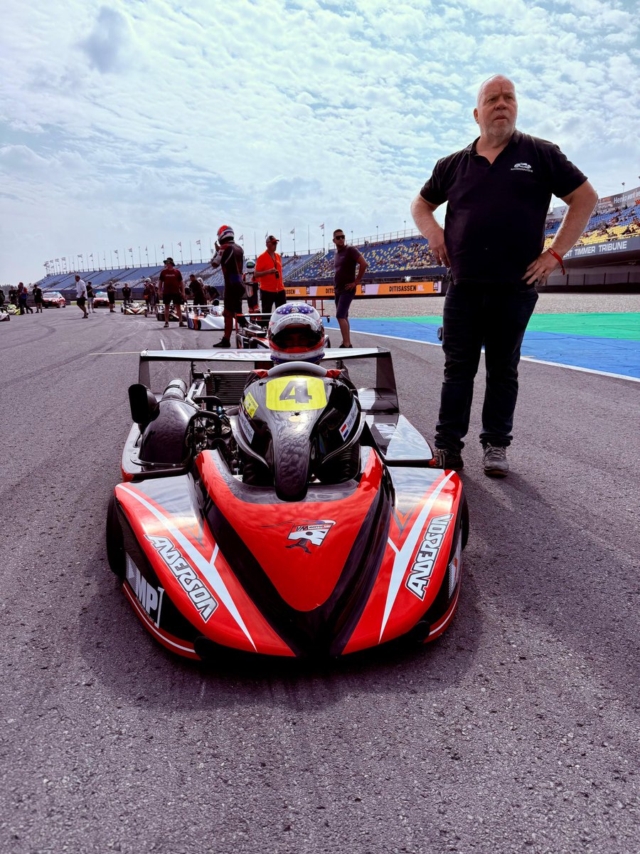 Jeroen Bleekemolen (@jbleekemolen) on Twitter photo Woke up with a smile. And some pain in the muscles too π
 Didnβt have the best of luck on track but really enjoyed the Superkarts at Assen. Thanks all who made it possible, the team worked really hard! And thanks Allard for convincing me. Also great work by the Racing Day again! Woke up with a smile. And some pain in the muscles too π
 Didnβt have the best of luck on track but really enjoyed the Superkarts at Assen. Thanks all who made it possible, the team worked really hard! And thanks Allard for convincing me. Also great work by the Racing Day again!