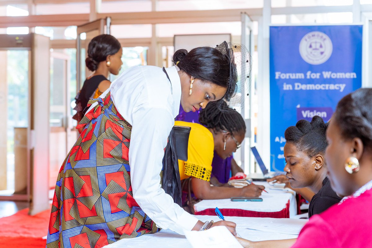Doué Hostesses Uganda tweet media