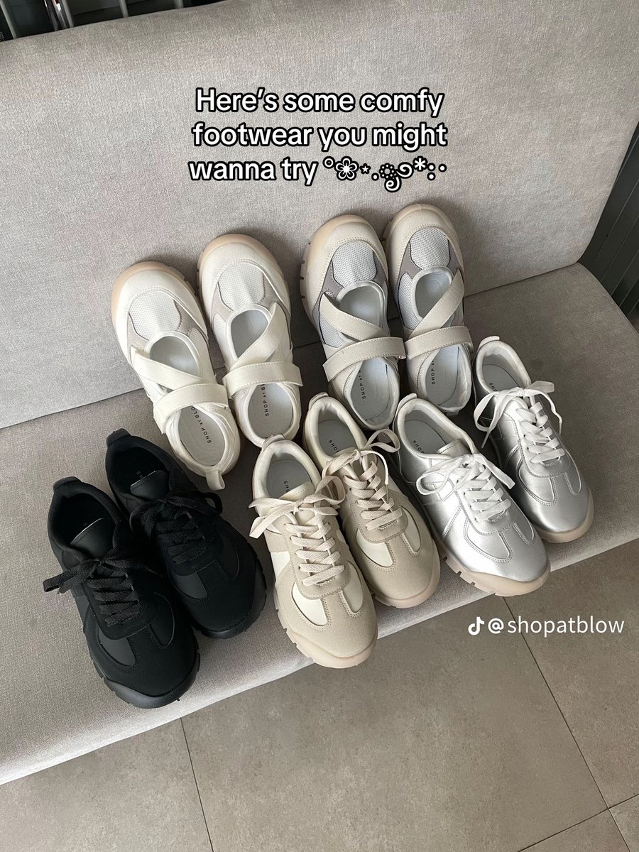 roxysshi's tweet photo. Comfortable and affordable sneakers from local brand 

A thread https://t.co/YQhwiwQOKG