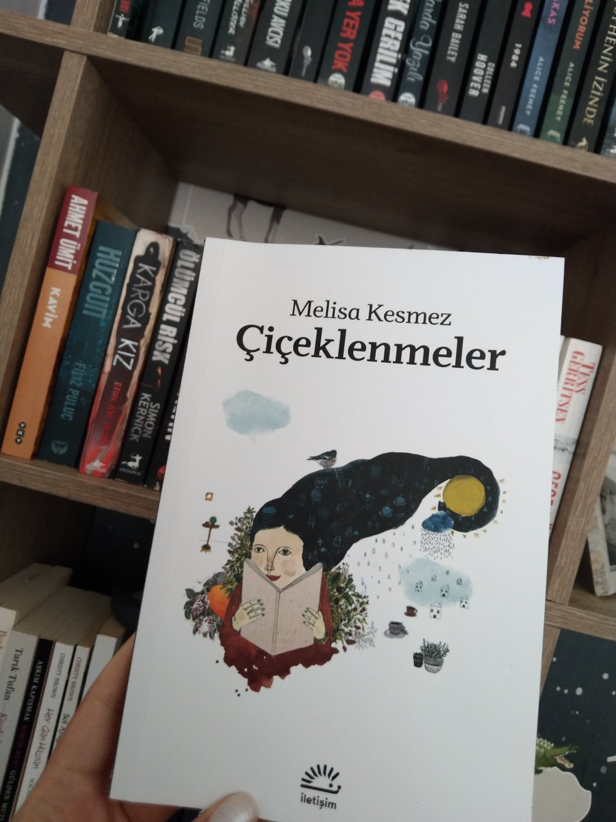 nihald29's tweet photo. "Geri geleceğim ama önce biraz gitmem lazım."
Ağustos 🌼 https://t.co/mXUSm5oLYc