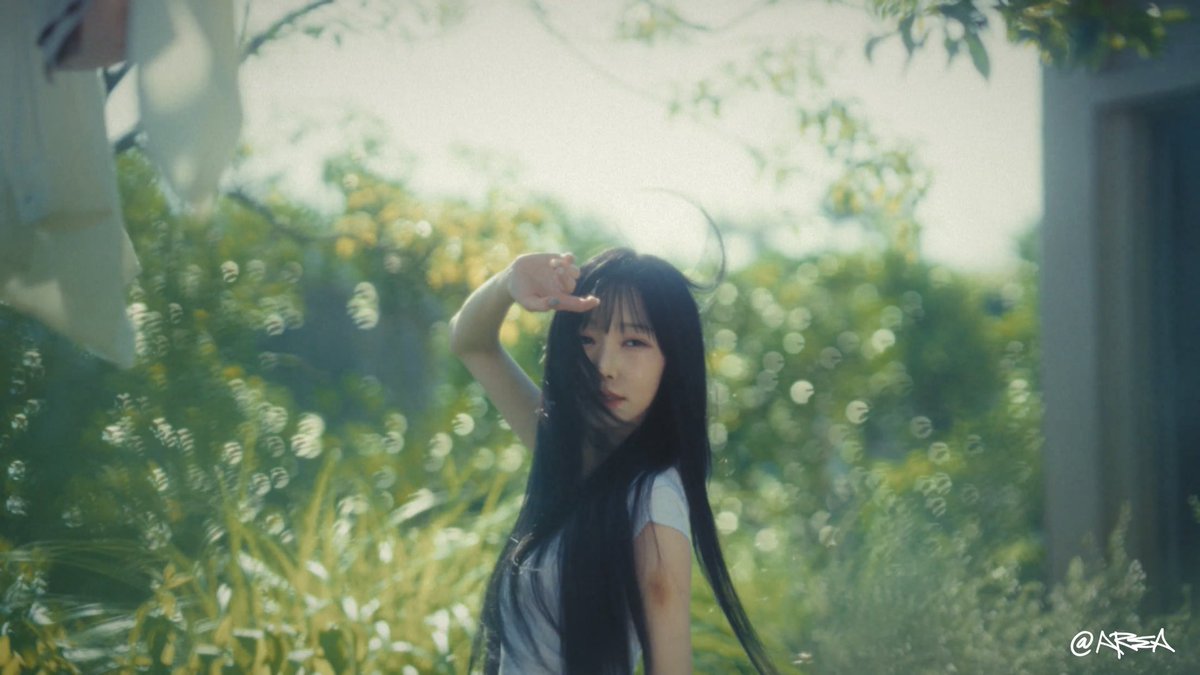 Ste_gOsH930's tweet photo. i really love the vibe of teaser🥺 

#Reply_MVTeaser #Reply_D1 
@YUJU_atarea https://t.co/D7u4FnV659
