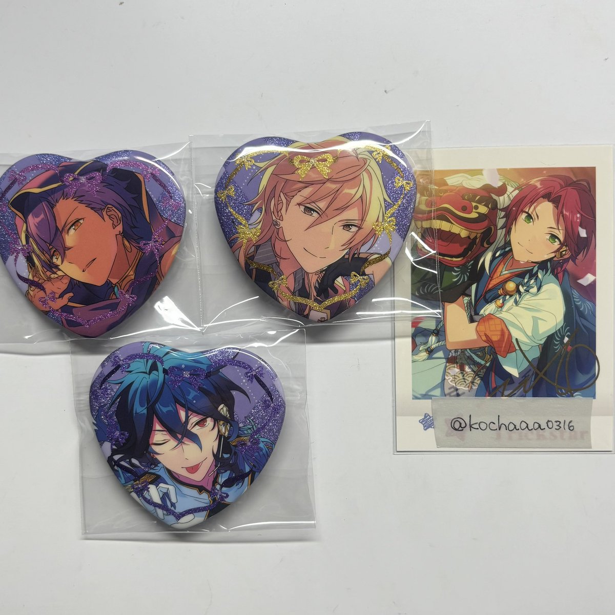 kochaaa0316's tweet photo. 《交換》あんスタ 10周年 ポップアップ ラメキラハート缶バッジコレクション A 

譲￤零 薫 アドニス

求￤真緒

郵送での交換希望
お気軽にお声かけください🍀 https://t.co/Hdpt12DI4q