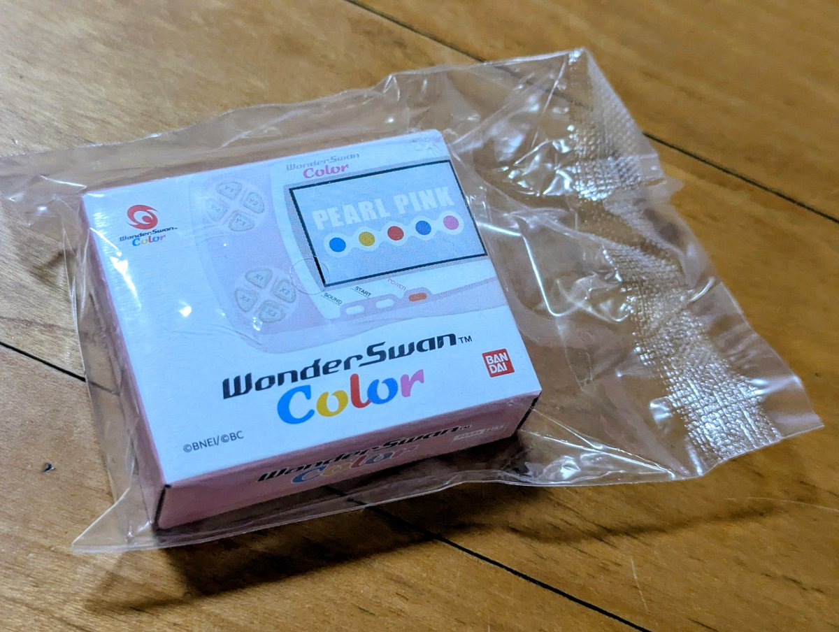 topvint's tweet image. Bought this in a Korean online store, claimed new but second hand. It wasn't very clear what it was (or how big it was) but for a couple of pounds couldn't go wrong, so I bought it ... #wonderswan