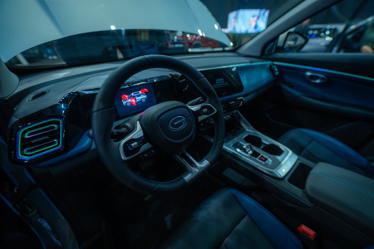 GAC recently participated in the Segunda Exposición ltinerante Internacional de Automóviles Chinos 2025 - Chile, showcasing a range of new energy vehicles and intelligent technologies designed to meet local market needs. Jorge Daza Lobos, Acting Minister of the Chilean Ministry