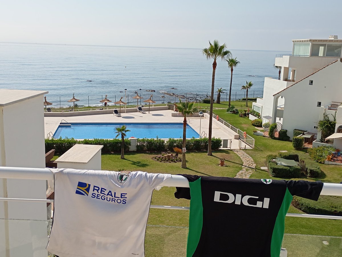 Pakolo9's tweet image. 🖤🤍🖤🤍