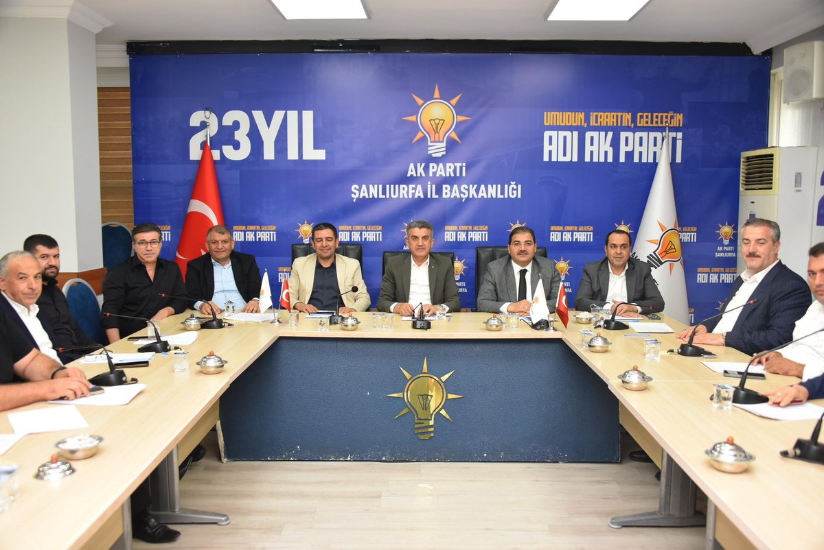 İl Başkanımız Sn. <a href="/milhamigunbegi/">M.İlhami GÜNBEGİ</a>’nin başkanlığında, belediye başkanlarımız ve meclis üyelerimizle olağan grup toplantımızı gerçekleştirdik. Birlik ve beraberlik içinde şehrimiz için çalışmaya devam ediyoruz.