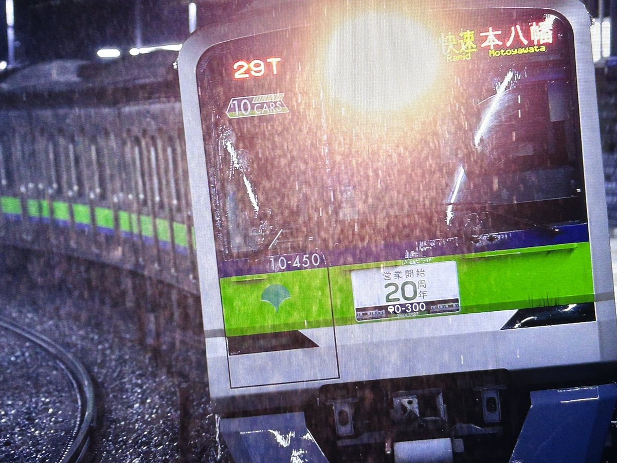 TC8463's tweet photo. かっこよすぎね https://t.co/lXxxO3B7zg