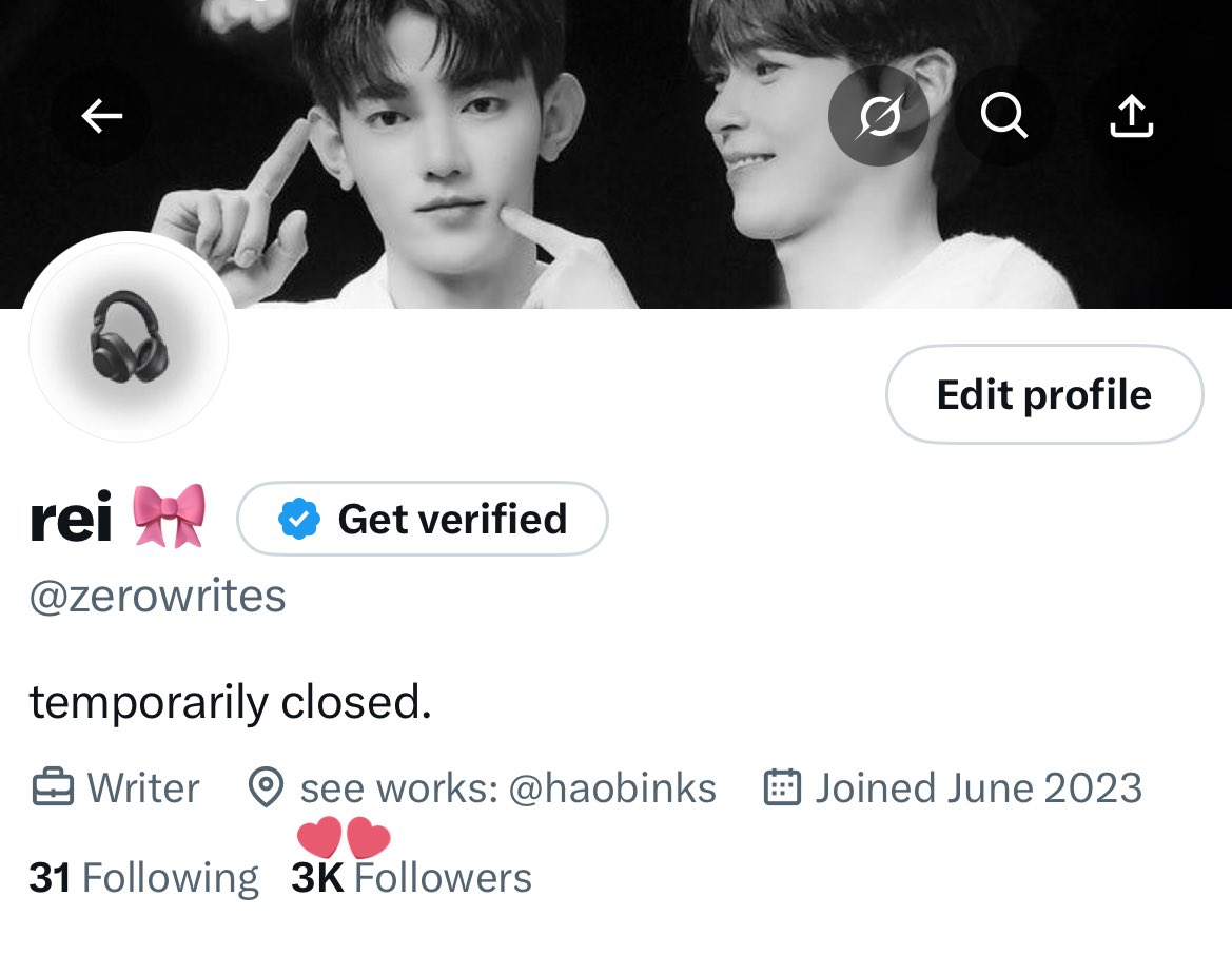 zerowrites's tweet image. happy 3k :((((( i've grown a lot here and it's all thanks to you all huhu 🤍🤍