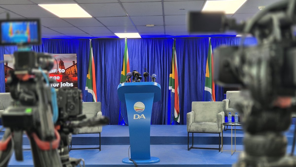 Democratic Alliance tweet media