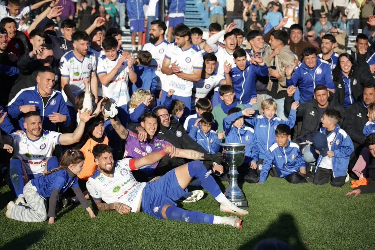 Felicitaciones a toda la barra de Paysandú FC por esta gran campaña que vienen realizando, los sueños están para cumplirse!!! Adelante! Dale Campeón ⚽️🏆 💪<a href="/paysandufc_of/">Paysandú Futbol Club Oficial</a>