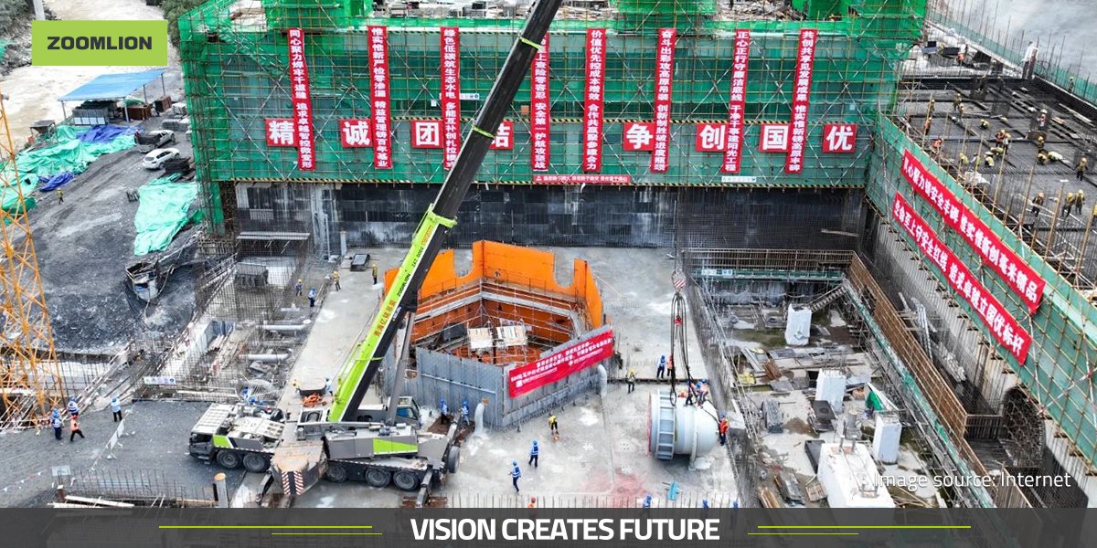 #ZOOMLIONBrand At Tibet’s first million-kilowatt Zhala Hydropower Station, ZOOMLION cranes completed the first core hoist—the 32.1t water distributor pipe—marking the start of installing the world’s first 500MW Pelton turbine. Powering China’s “West-to-East” clean energy drive!