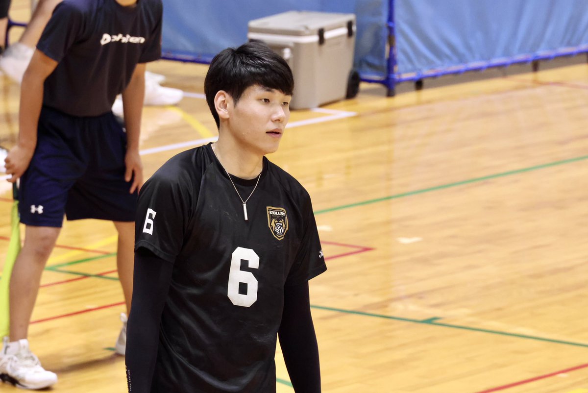 seeeeeeji's tweet photo. #全日本クラブカップバレー 
#EZOLUDY ㊗️第3位🥉

準々決勝のエースっぷりが凄かった👏ベスト４の立役者⭐️

（🦵大事ありませんように🙏）

#工藤泰我 選手
＠taiga_dd https://t.co/0TwZcIIBm9