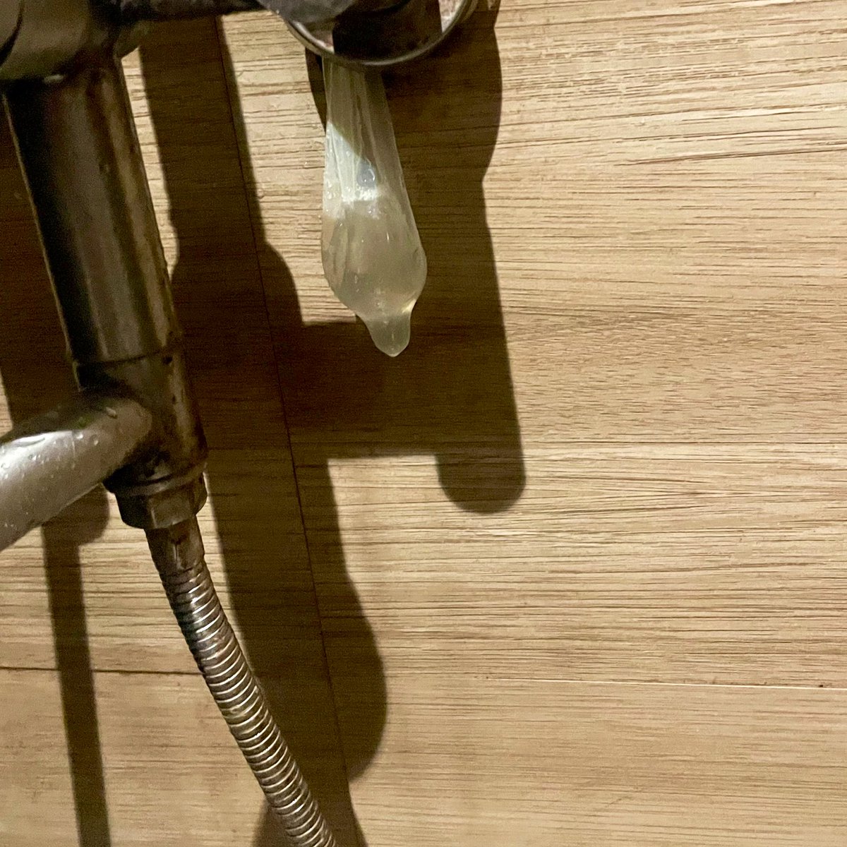 ⚠️ Warning: Graphic images

PSA to spa-goers: Safe sex is great, but leaving your mess behind is just plain disgusting. 🤢

Ganyan ba kayo sa bahay niyo?

Let’s be decent and sanitary in public spaces, please.