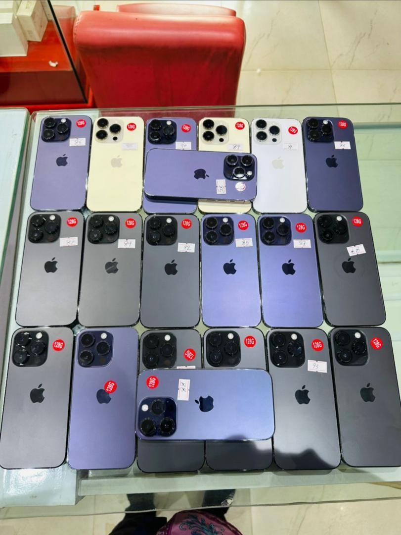 hemjay000's tweet photo. @InsideIlorin_NG I sell phones https://t.co/qfOFT3lvcn