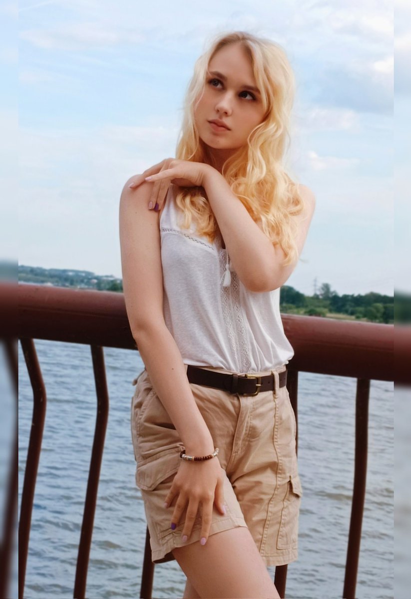 𝑮𝒐𝒐𝒅 𝒎𝒐𝒓𝒏𝒊𝒏𝒈 𝒎𝒚 𝒇𝒓𝒊𝒆𝒏𝒅𝒔🤍

I've been thinking that self-development and self-improvement is probably the most important purpose of human existence... 💭

Have a wonderful and successful start to the new week, dears🫂🧡