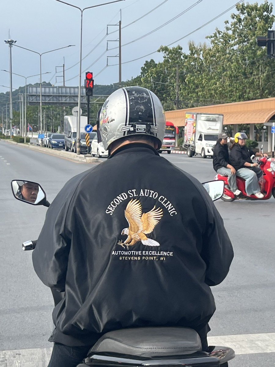 ชอบเสื้อไฟท์ครับ tweet media